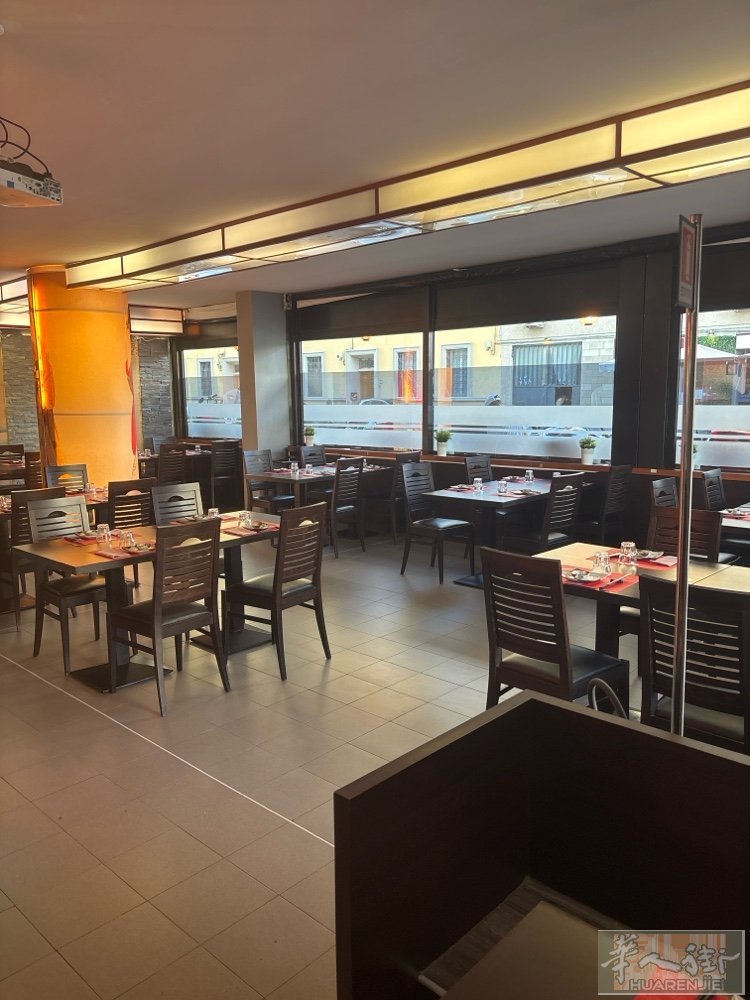 十年老店｜十字路口黄金位 寿司店整体出售 租金低·客源稳·停车方便 近学校/医院