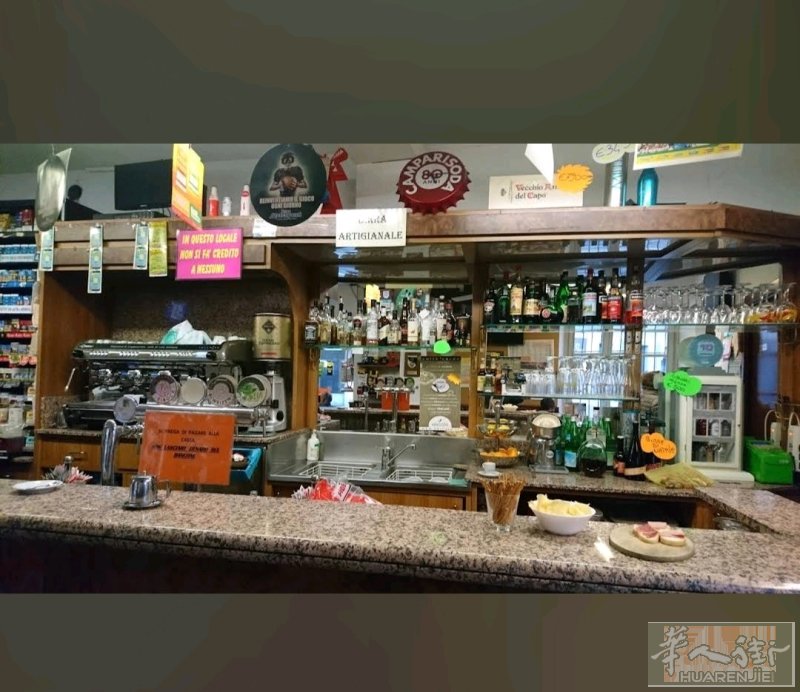 米兰边 como 城市市区内 超级好位置 主路上 高营业额 高aggi 酒吧 带