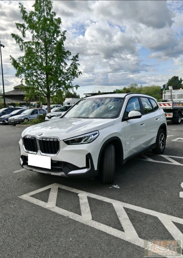 巴黎出宝马准新车X1