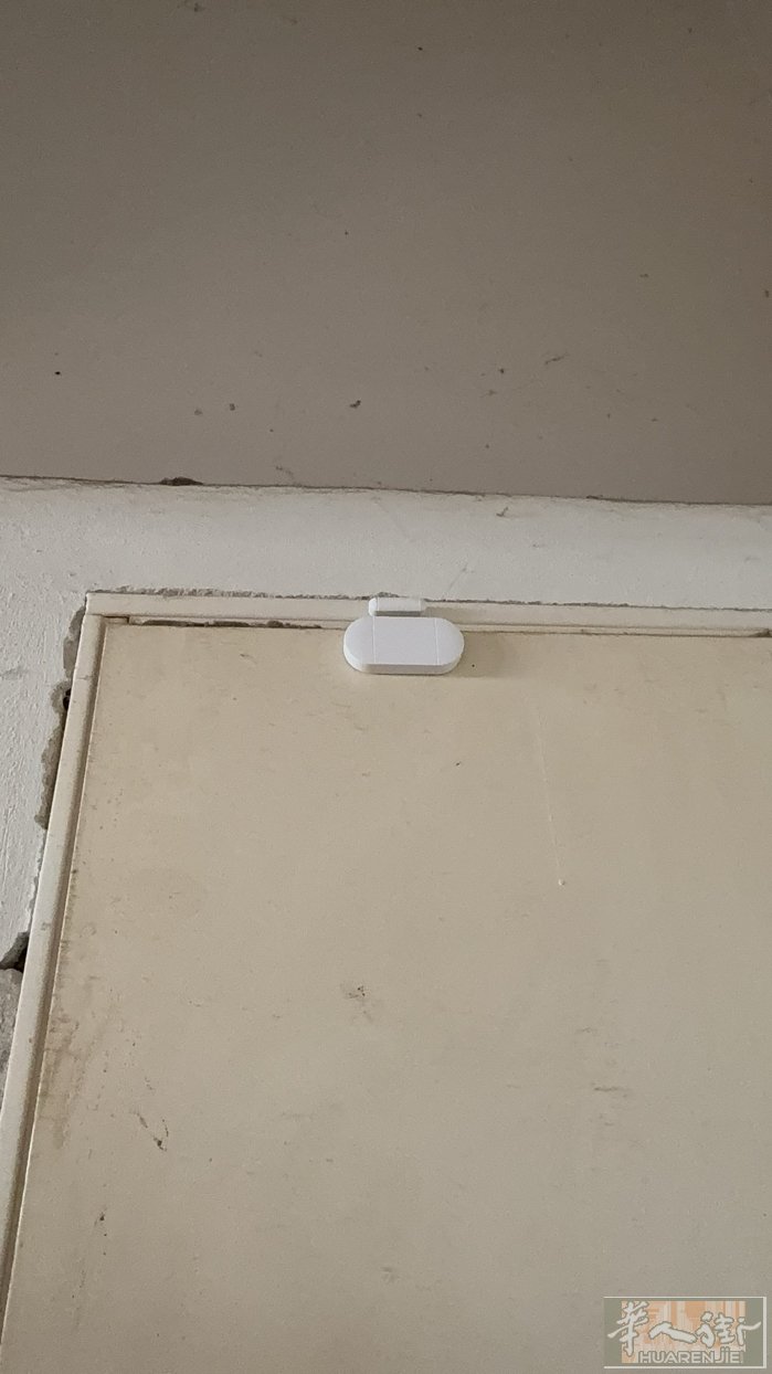 门窗报警器不要网络一推开门就响起睡上可以安心睡觉。一个30两个50。377819