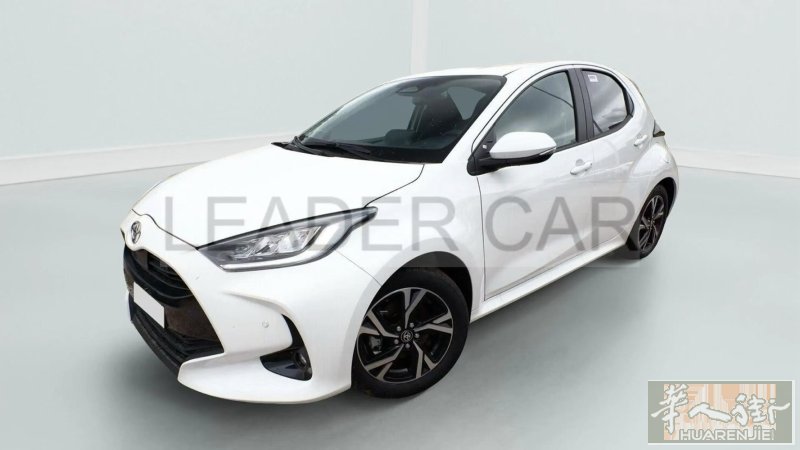 丰田小车TOYOTA Yaris HYBRID 116 CVT 自动挡 汽油混动