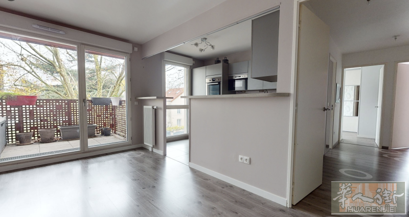 精装修房3房1厅 Vitry2017建84M2 售价299000€