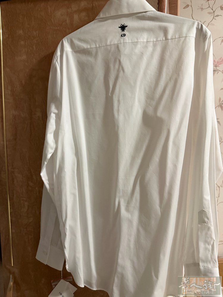 迪奥白衬衫女款36码260欧元有意请联系0652066962