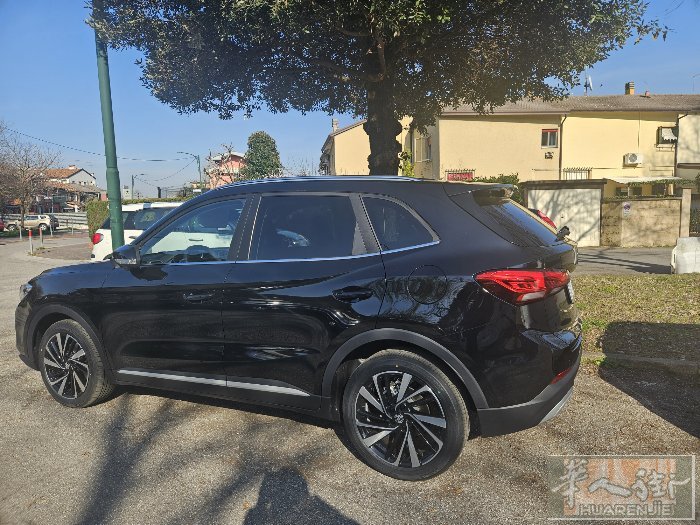 出售MG HYBRID LUXURY ，开了快30000公里，无任何事故。有意者