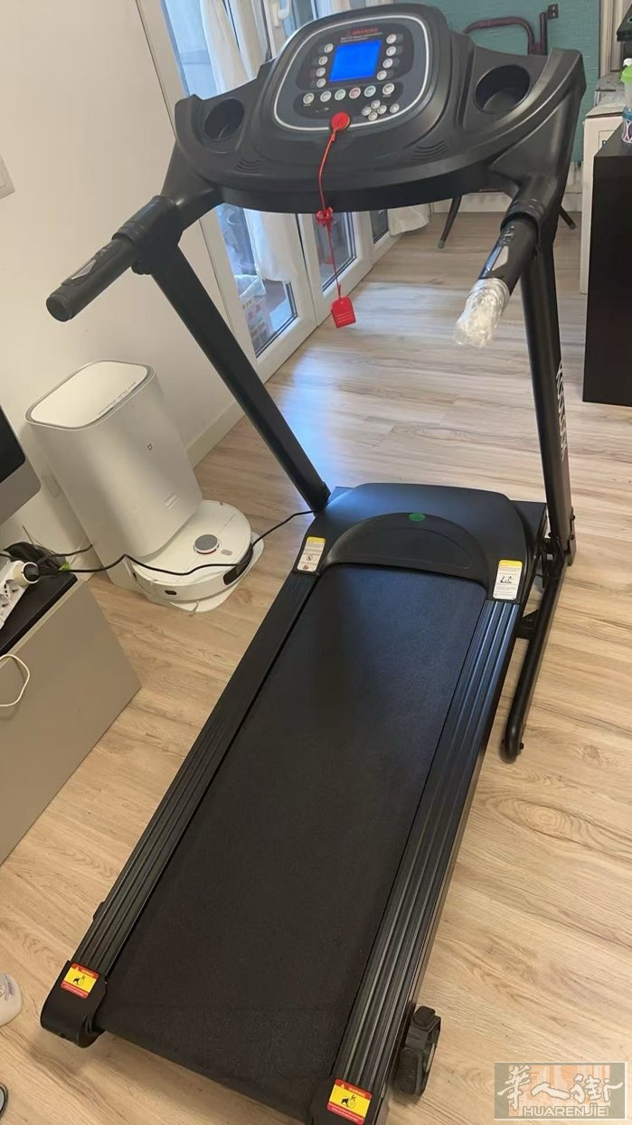 米兰华人街出售闲置跑步机120欧，99新使用2次自助拉走，有需要的联系