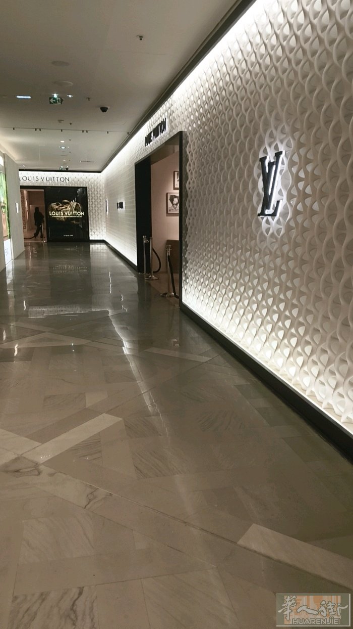 寻慧眼识奢的LV专属买手，联系微信hylzthyl，欢迎同频人加入。