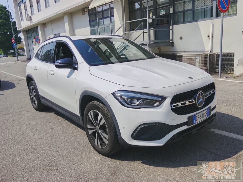 奔驰 GLA 200D sport plus 2021年 柴油 8万公里 自动挡