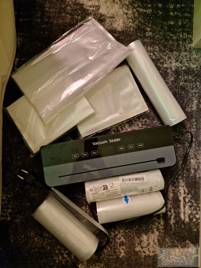搬家原因，转让想带走的真空封口机。这个封口机超级好用，我买过几台封口机，这个封口
