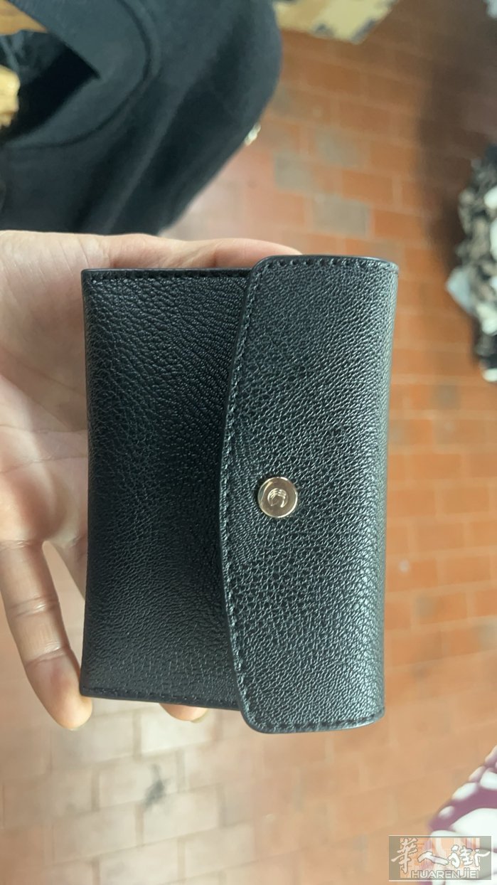 帮忙转发一下‼️有哪位同胞有捡到图片上的钱包或者证件吗？有哪位好心人拾到请联系3