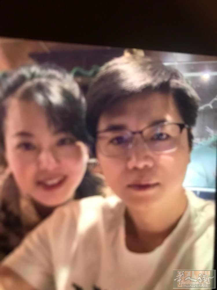 有人知道这个男人是那里人吗？？？