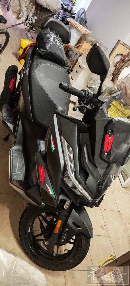 摩托车 3000欧 prato   voge sr250 微信号hu389888