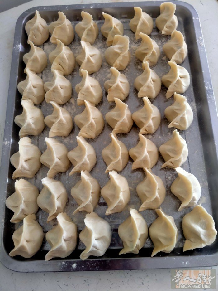 皮薄大馅白菜猪肉饺子。2O欧100个