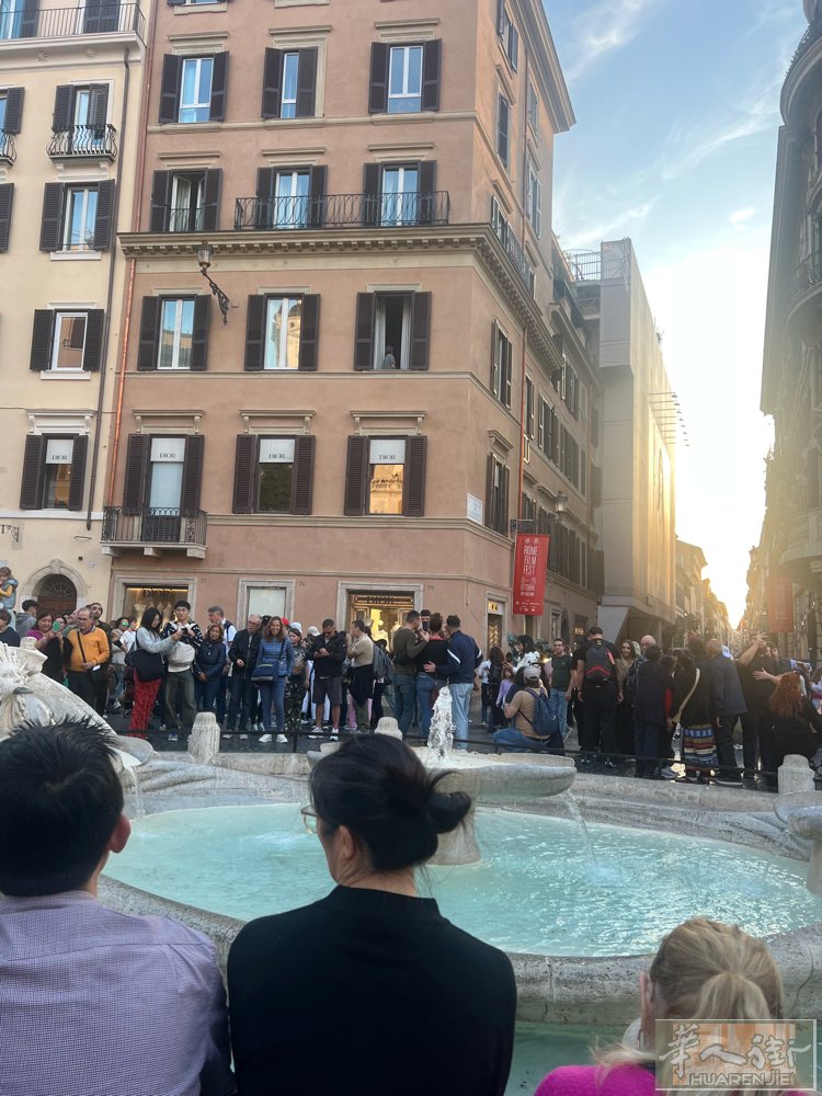 罗马市最中心点piazza spagna附近 意餐馆转让 位置极好  餐厅70位