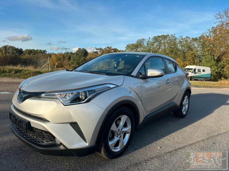 丰田 c-HR 油电混合自动挡7cv  2019年6万公里、保修5年、