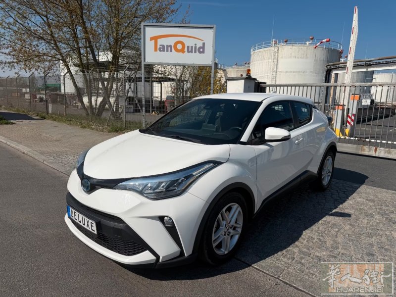 丰田 C-HR 汽油油电混合、2023年6万公里6cv 保修5年、
