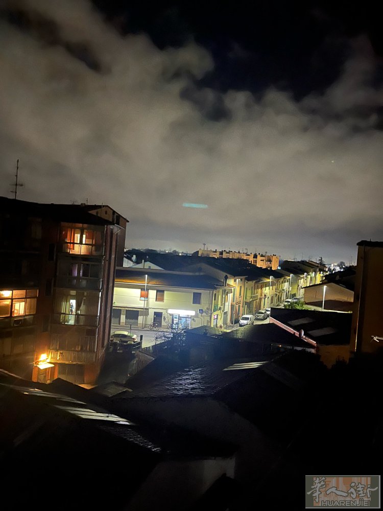 普拉，starrozi教堂附近住家搭十捕，