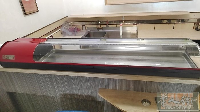 刺身保鲜柜，各类寿司盘。便宜处理。
