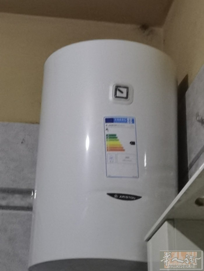 因为装了gas；闲置插电热水器80升50欧出；需要联系；99新