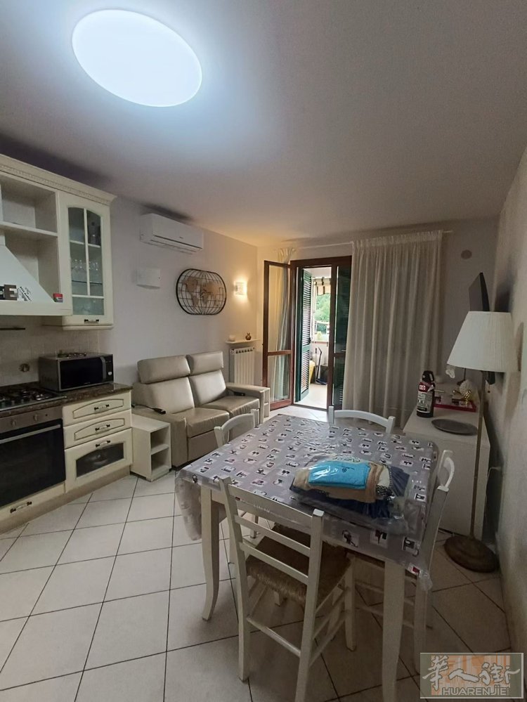quarrata 区域Santonuovo 新装修，带家具，两房一厅，房租850
