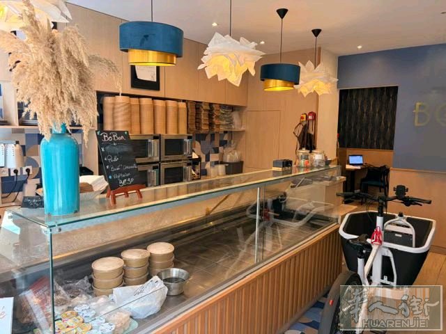 📣小巴黎10区快餐店转让,地铁Poissonnière跟gare du Nor