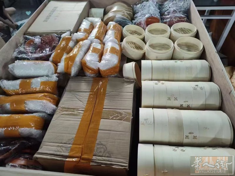 中欧快件出口包税服务：餐馆食品设备，食品，店铺设备，桌椅柜子，家居用品，生活用品