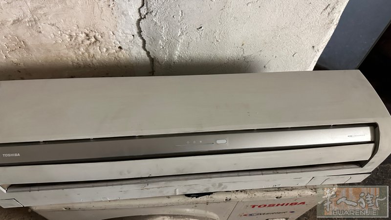 餐馆拆下来的二手3P空调，可正常使用，包安装，价格实惠，包安装，需要的电话联系。