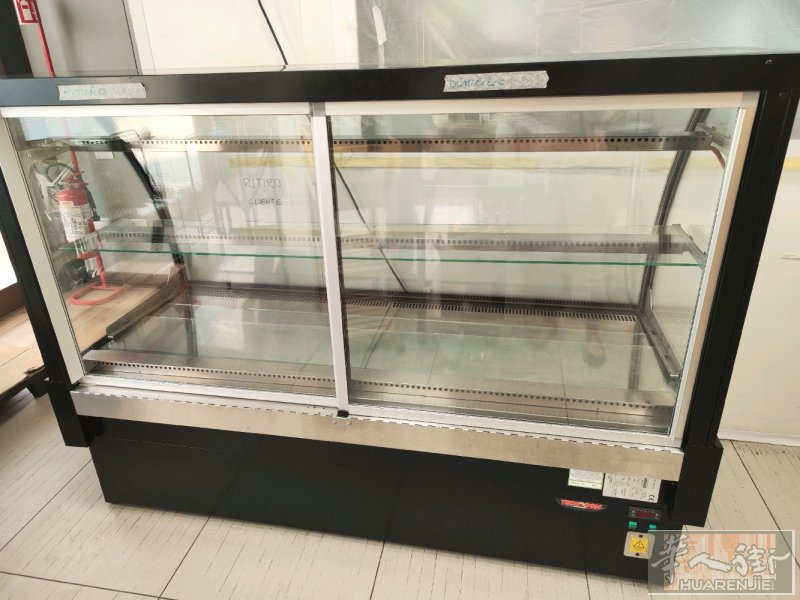 可调温展示柜，用于保温30-65°C。
