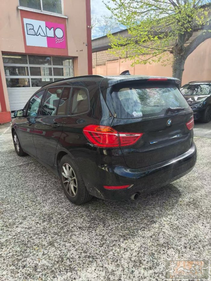 价格实惠，7座宝马车。安全准时，0623660562 巴黎戴高乐，奥利，机场接机