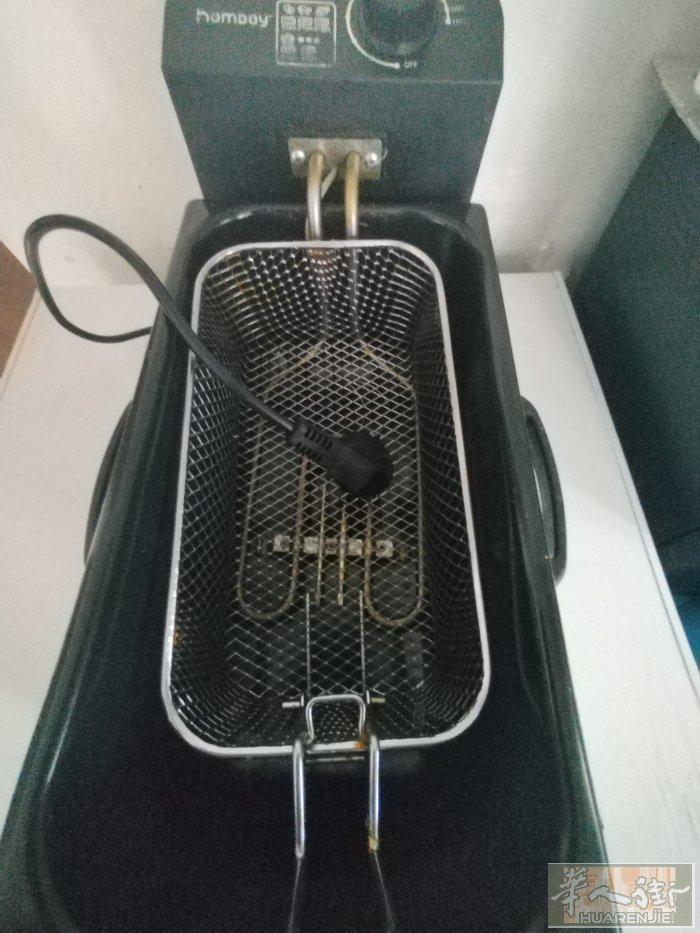 出售电油炸锅一件