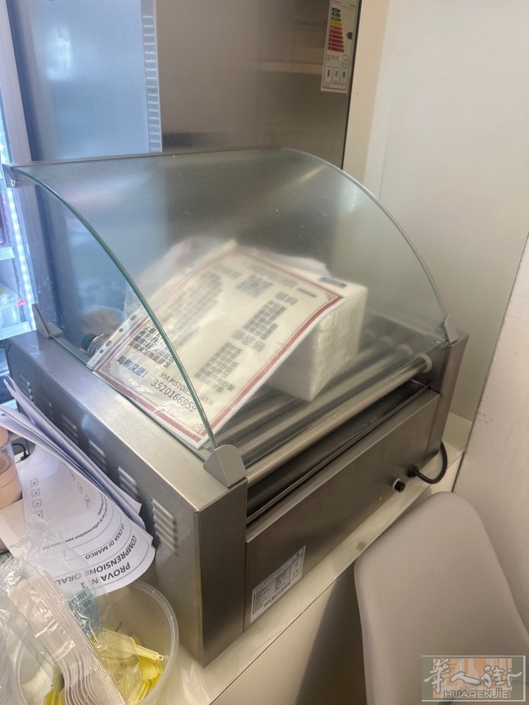 由于店里用不到，便宜出售烤肠机