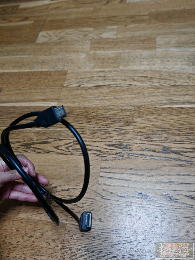便宜出2根HDMI线可连接至苹果电脑，B线LaPlaineStadedeFran