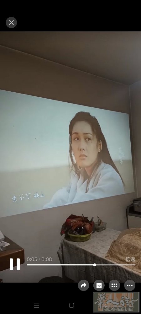 高端高清投影仪白天晚上多一样清晰50000流明可安装APP手机投屏自动对焦可投4