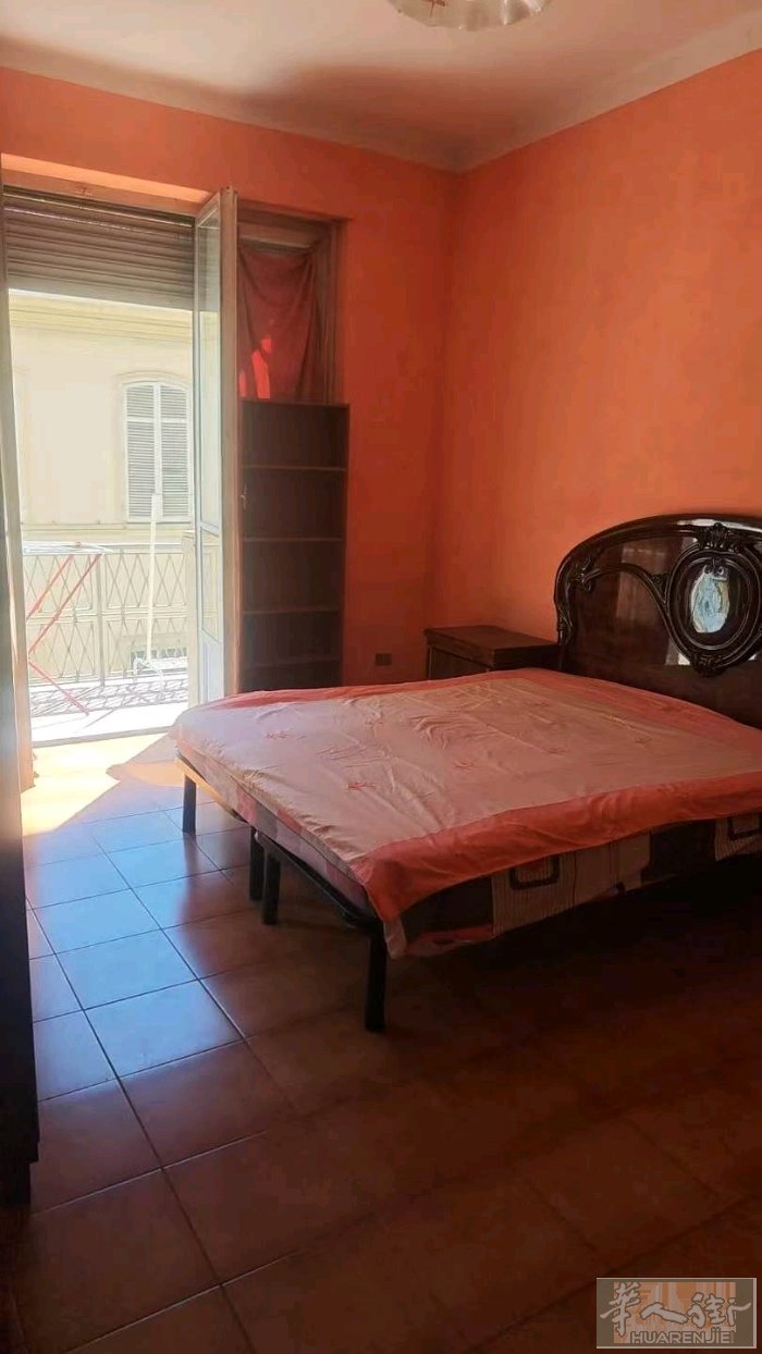Via Sassari 29整套房出租 二卧一厨 阳台 家具设备齐全