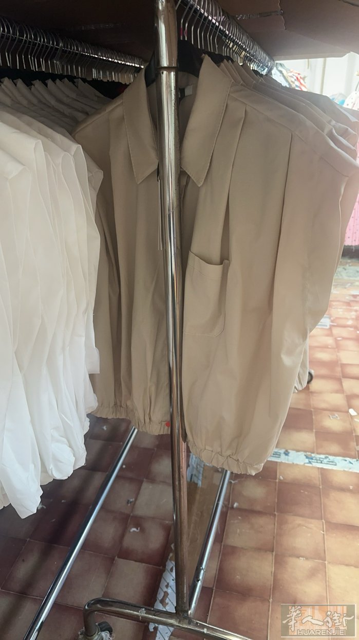 本厂烫厂找女手工一名，年龄18-45