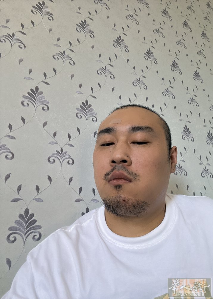 人太帅了 是一种苦恼