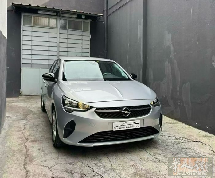 销售 OPEL CORSA  - 2023年  - 36,000公里 - 1.2