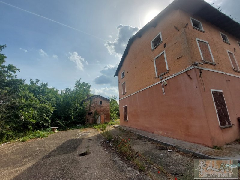 Modena， 摩德纳周边地区房产出售  7分钟车程到市中心， 5分钟车程到高速