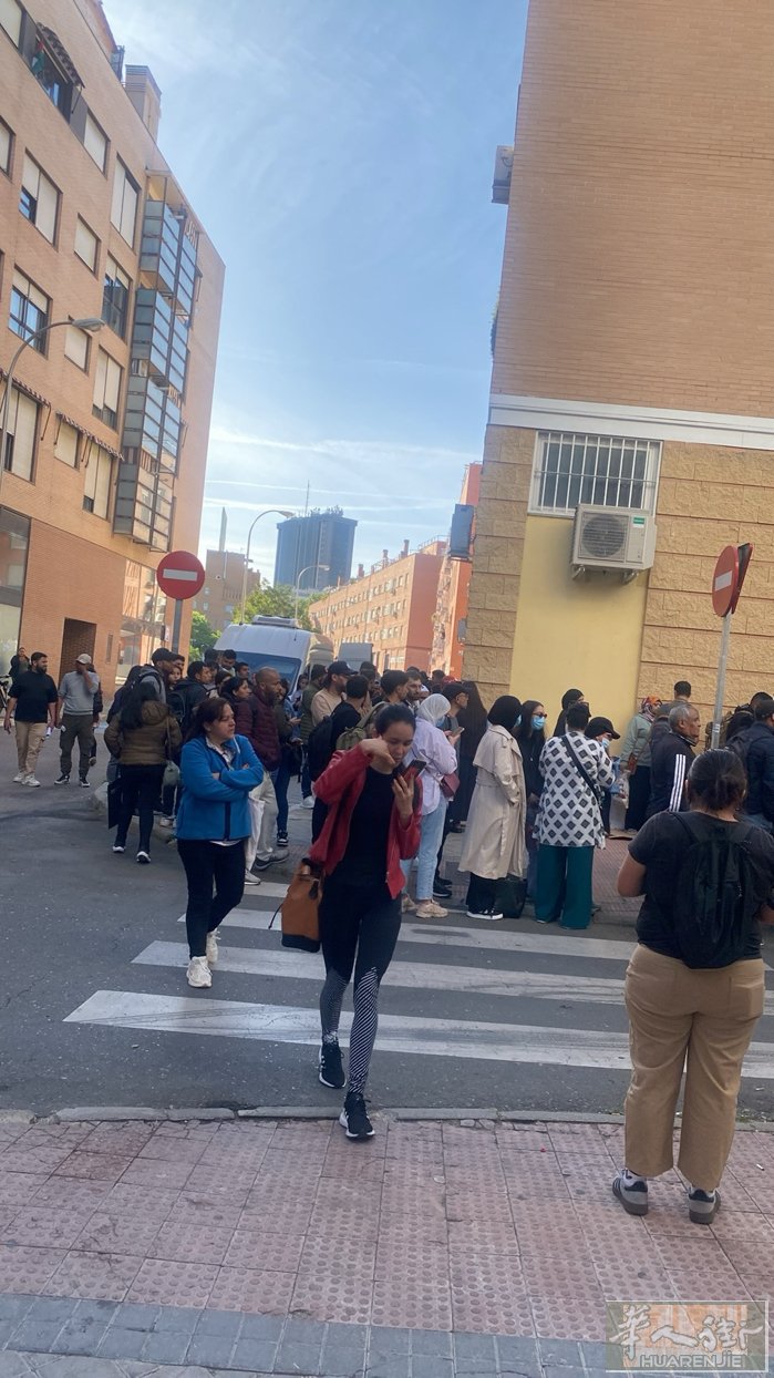 西班牙大赦。我们律师楼包办和代送西班牙大赦   假如你有过西班牙签证 和 曾经入