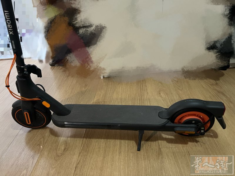 全新小米滑滑车（有充电器）200欧  佛罗伦萨自取 微信 Xmin09f