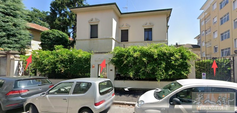 可做B&amp;B的独栋别墅出售（Busto Arsizio 市中心（地理位置