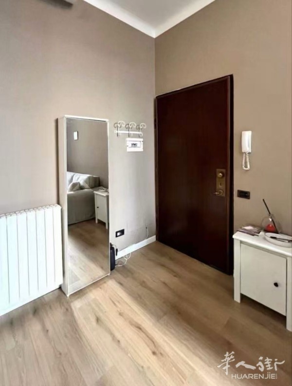 https://att.huarenjie.com/attachment/information/20260522/1779438687549042.jpg