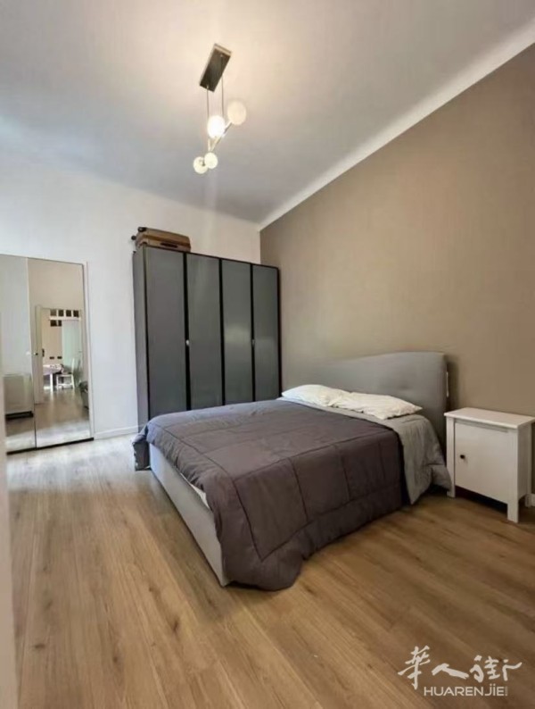https://att.huarenjie.com/attachment/information/20260522/1779438696291902.jpg