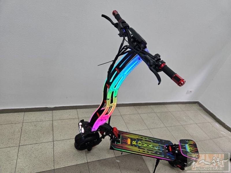 招运营可以合作，意大利有货，电动滑板车以及配件