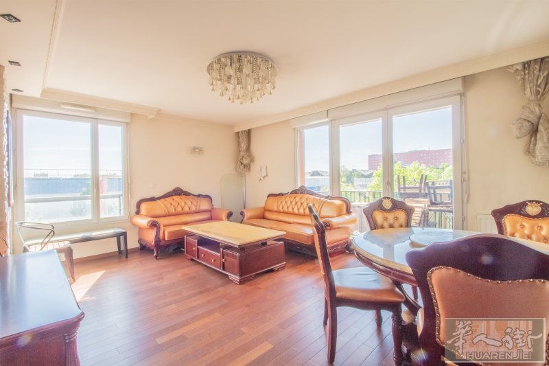 🏠 93区 Aubervilliers - Cifa｜三房一厅 出售 Rue Waldeck-Rochet