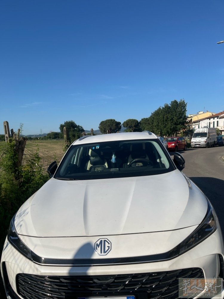 MG7，16000公里 ，动力1.6，马达179，2025的新车，保险还有8个月