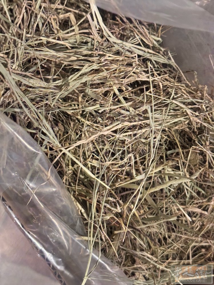 vicenza出兔子吃的干草，买错了我家兔子挑食不爱吃，原价35欧7公斤（5x1
