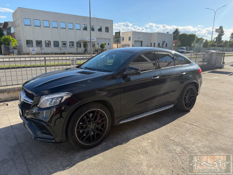 奔驰 GLE63S AMG V8