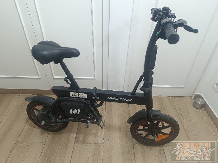 出一台小电动车，时速25,续航20公里左右，120欧，电话0783398799