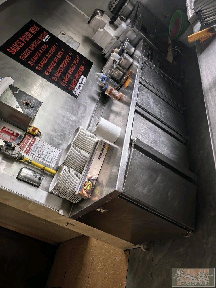 白菜价出售餐馆4门工作台
