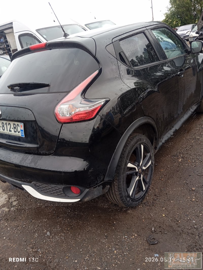 Nissan Juke 2017 essence noir manuel 110 km GPS clim très bien voiture très propre moteur très bien